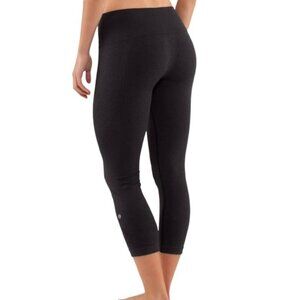 Lululemon Ebb And Flow Crop IIBlack size 6